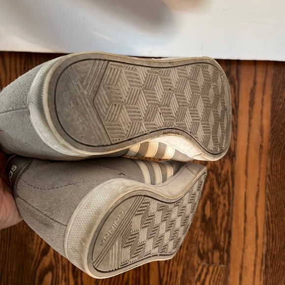 Adidas - Picture 5 of 5